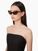 Charger l'image dans la galerie, WAVES CAT-EYE BROWN - NINA RICCI
