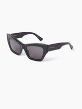 Cargar imagen en el visor de la galería, Gafas de sol de luna llena
