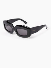 Load image into Gallery viewer, PRECIOUS RECTANGULAR SUNGLASSES
