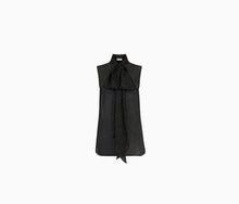 Load image into Gallery viewer, SLEEVELESS POLKA DOT SHIRT
