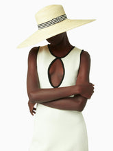 Load image into Gallery viewer, STRAW CAPELINE HAT

