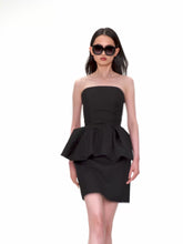 Charger et lire la vidéo dans la visionneuse de la Galerie, Bustier Mini-Dress With Peplum
